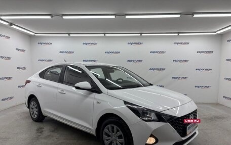 Hyundai Solaris II рестайлинг, 2021 год, 1 390 000 рублей, 2 фотография