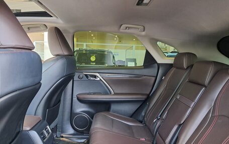 Lexus RX IV рестайлинг, 2017 год, 3 140 000 рублей, 16 фотография