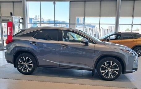 Lexus RX IV рестайлинг, 2017 год, 3 140 000 рублей, 8 фотография