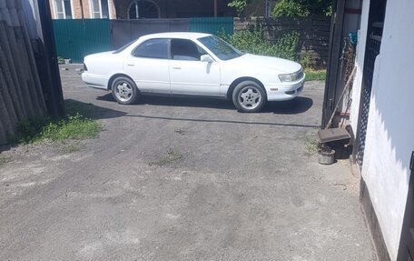 Toyota Vista, 1994 год, 220 000 рублей, 2 фотография