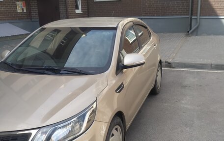 KIA Rio III рестайлинг, 2014 год, 1 000 000 рублей, 8 фотография