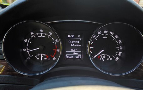 Skoda Superb III рестайлинг, 2013 год, 1 400 000 рублей, 7 фотография