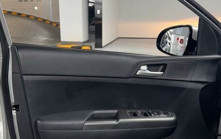 KIA Sportage IV рестайлинг, 2021 год, 2 590 000 рублей, 13 фотография