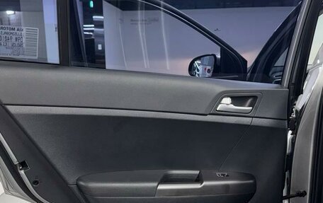 KIA Sportage IV рестайлинг, 2021 год, 2 590 000 рублей, 17 фотография