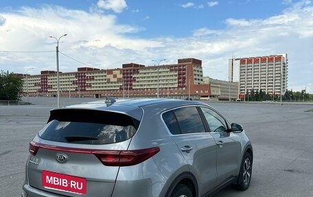 KIA Sportage IV рестайлинг, 2021 год, 2 590 000 рублей, 6 фотография