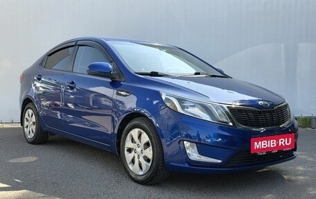 KIA Rio III рестайлинг, 2013 год, 800 000 рублей, 3 фотография