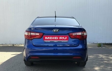 KIA Rio III рестайлинг, 2013 год, 800 000 рублей, 6 фотография