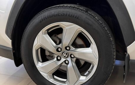 Toyota RAV4, 2020 год, 2 950 000 рублей, 5 фотография