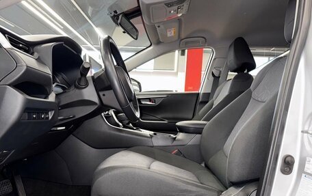 Toyota RAV4, 2020 год, 2 950 000 рублей, 7 фотография