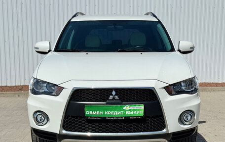 Mitsubishi Outlander III рестайлинг 3, 2011 год, 1 350 000 рублей, 2 фотография