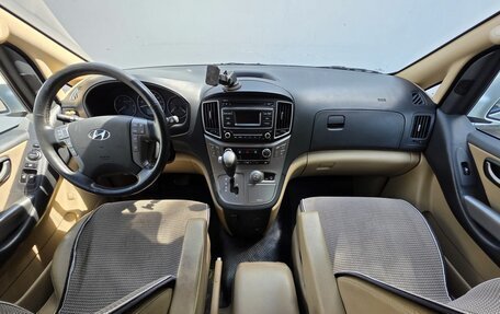 Hyundai Grand Starex Grand Starex I рестайлинг 2, 2018 год, 2 650 000 рублей, 12 фотография