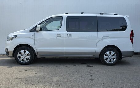 Hyundai Grand Starex Grand Starex I рестайлинг 2, 2018 год, 2 650 000 рублей, 8 фотография