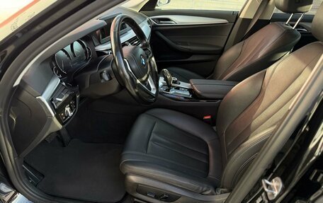 BMW 5 серия, 2019 год, 2 999 999 рублей, 12 фотография