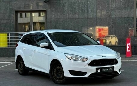 Ford Focus III, 2017 год, 925 000 рублей, 1 фотография