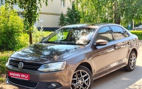 Volkswagen Jetta VI, 2012 год, 820 000 рублей, 10 фотография