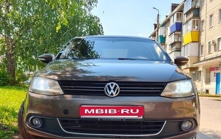 Volkswagen Jetta VI, 2012 год, 820 000 рублей, 12 фотография