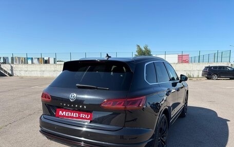 Volkswagen Touareg III, 2019 год, 4 500 000 рублей, 3 фотография