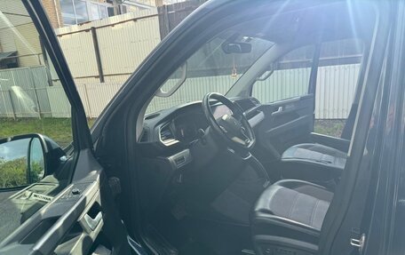Volkswagen Multivan T6 рестайлинг, 2021 год, 8 745 000 рублей, 6 фотография