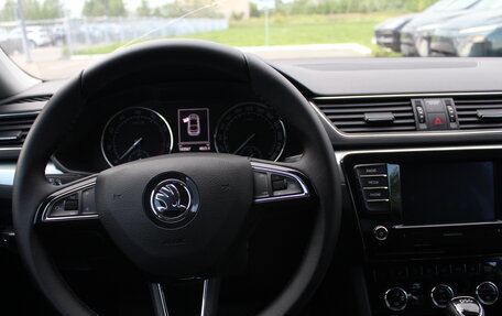 Skoda Superb III рестайлинг, 2019 год, 1 850 000 рублей, 9 фотография