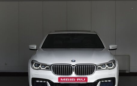 BMW 7 серия, 2016 год, 4 200 000 рублей, 2 фотография