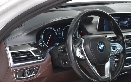 BMW 7 серия, 2016 год, 4 200 000 рублей, 13 фотография