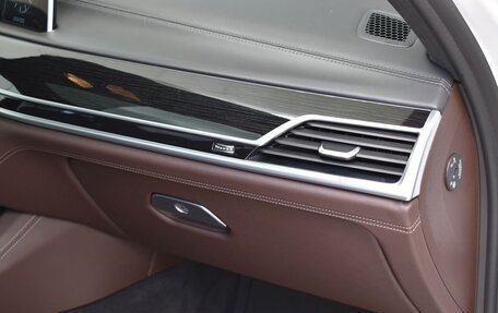 BMW 7 серия, 2016 год, 4 200 000 рублей, 30 фотография