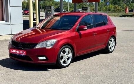 KIA cee'd I рестайлинг, 2011 год, 715 000 рублей, 2 фотография