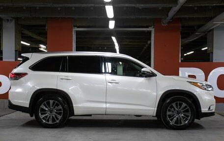 Toyota Highlander III, 2014 год, 2 798 000 рублей, 4 фотография