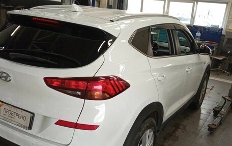 Hyundai Tucson III, 2020 год, 2 180 000 рублей, 3 фотография