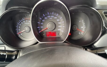 KIA Rio III рестайлинг, 2015 год, 950 000 рублей, 16 фотография