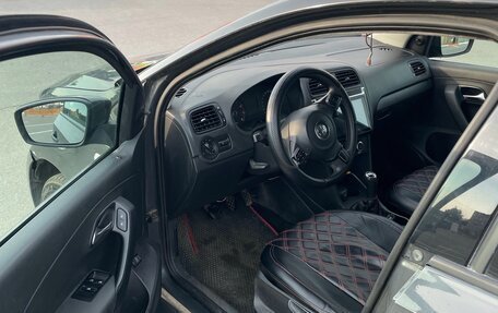 Volkswagen Polo VI (EU Market), 2010 год, 530 000 рублей, 5 фотография