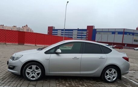 Opel Astra J, 2012 год, 700 000 рублей, 7 фотография