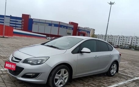 Opel Astra J, 2012 год, 700 000 рублей, 3 фотография