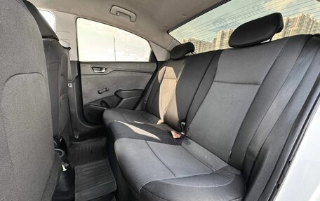 Hyundai Solaris II рестайлинг, 2018 год, 630 000 рублей, 9 фотография