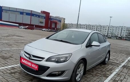 Opel Astra J, 2012 год, 700 000 рублей, 5 фотография