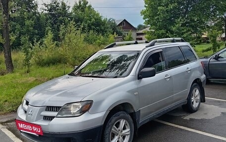 Mitsubishi Outlander III рестайлинг 3, 2002 год, 465 000 рублей, 5 фотография