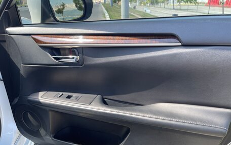 Lexus ES VII, 2014 год, 2 500 000 рублей, 25 фотография