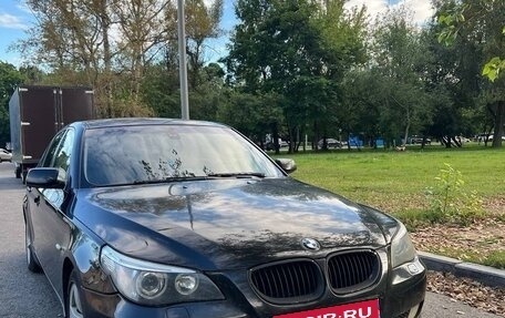 BMW 5 серия, 2004 год, 950 000 рублей, 1 фотография
