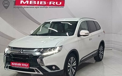 Mitsubishi Outlander III рестайлинг 3, 2021 год, 2 650 000 рублей, 1 фотография