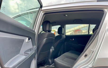 KIA Sportage III, 2010 год, 1 050 000 рублей, 12 фотография