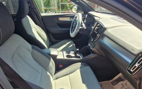 Volvo XC40 I, 2022 год, 2 700 000 рублей, 8 фотография
