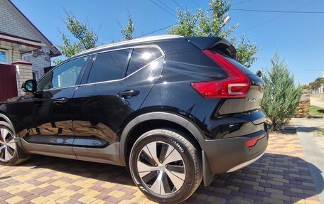 Volvo XC40 I, 2022 год, 2 700 000 рублей, 4 фотография