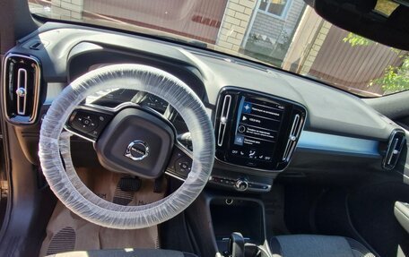 Volvo XC40 I, 2022 год, 2 700 000 рублей, 7 фотография