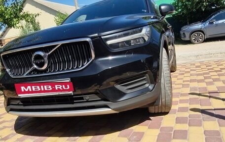 Volvo XC40 I, 2022 год, 2 700 000 рублей, 2 фотография