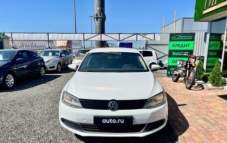 Volkswagen Jetta VI, 2013 год, 750 000 рублей, 2 фотография
