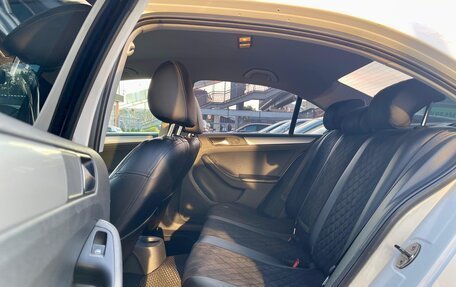Volkswagen Jetta VI, 2013 год, 750 000 рублей, 15 фотография