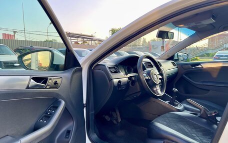 Volkswagen Jetta VI, 2013 год, 750 000 рублей, 17 фотография