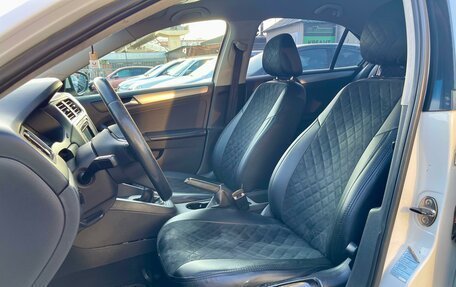 Volkswagen Jetta VI, 2013 год, 750 000 рублей, 16 фотография