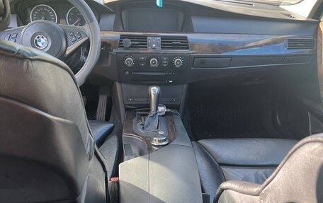 BMW 5 серия, 2004 год, 950 000 рублей, 19 фотография