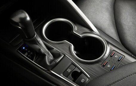 Toyota Camry, 2021 год, 3 645 000 рублей, 18 фотография